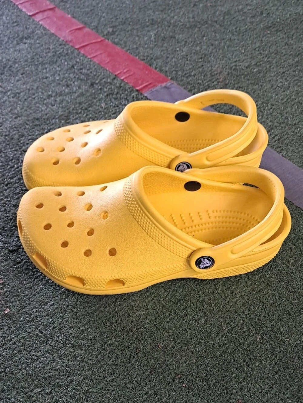 CROCS unisex bright
